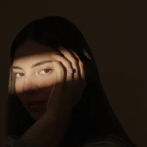 Vintage engagement ring in gold with moissanites THEODORE Thumbnail