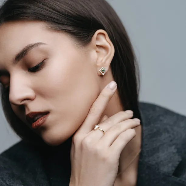 Simple engagement ring with kite moissanite DOMICUS Image