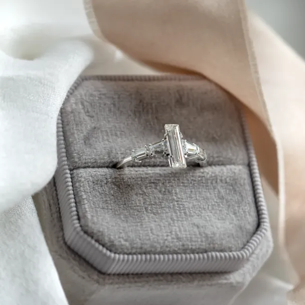 Elegant engagement ring with baguette moissanites EARL Image