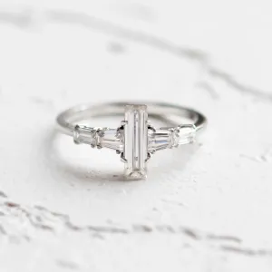 Elegant engagement ring with baguette moissanites EARL Thumbnail