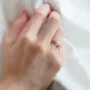 Minimalist ring with kite salt and pepper diamond KATE Thumbnail