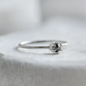Minimalist ring with hexagon salt'n'pepper diamond HEXI Thumbnail