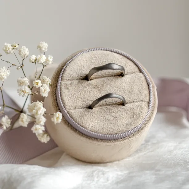 Black curved wedding rings SHALE Image