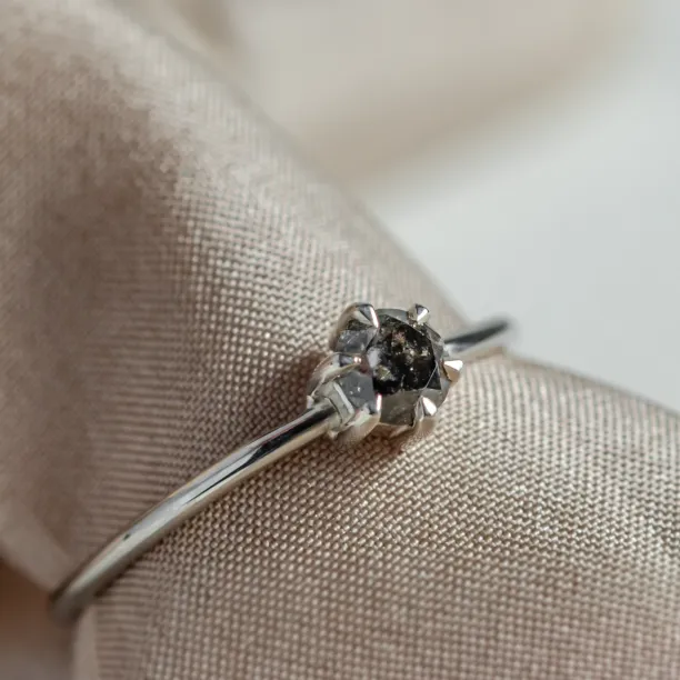 Minimalist engagement ring with salt and pepper diamond GOTTI Image