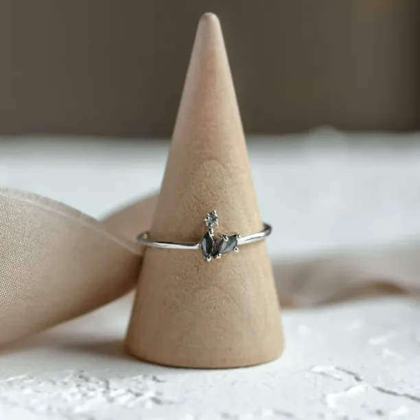 Original ring in cluster style with galaxy diamonds TAYA Image