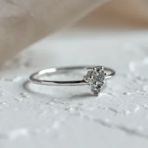 Decent cluster ring with salt and pepper diamonds ORESTE Thumbnail