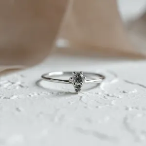 Decent cluster ring with salt and pepper diamonds ORESTE Thumbnail