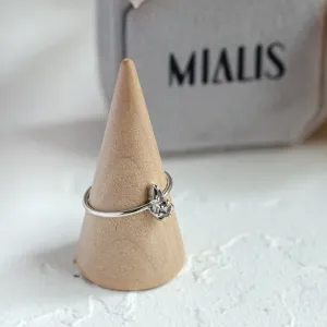 Minimalist cluster ring with salt and pepper diamonds VITTORIA Thumbnail