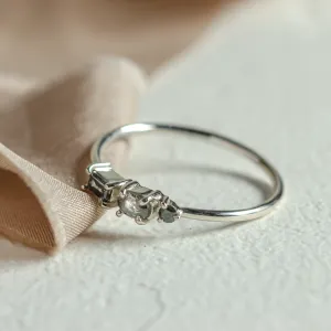 Unusual cluster ring with salt'n'pepper diamonds TRE CIME Thumbnail