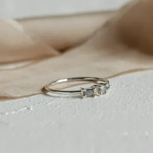 Unusual cluster ring with salt'n'pepper diamonds TRE CIME Thumbnail
