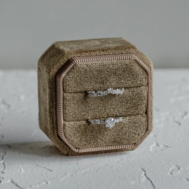 Elegant engagement set with diamonds GABRIELE Image