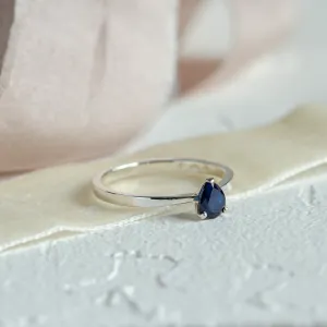 Engagement ring with blue sapphire LOUIS Thumbnail