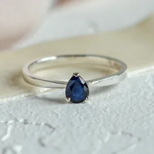 Engagement ring with blue sapphire LOUIS Thumbnail