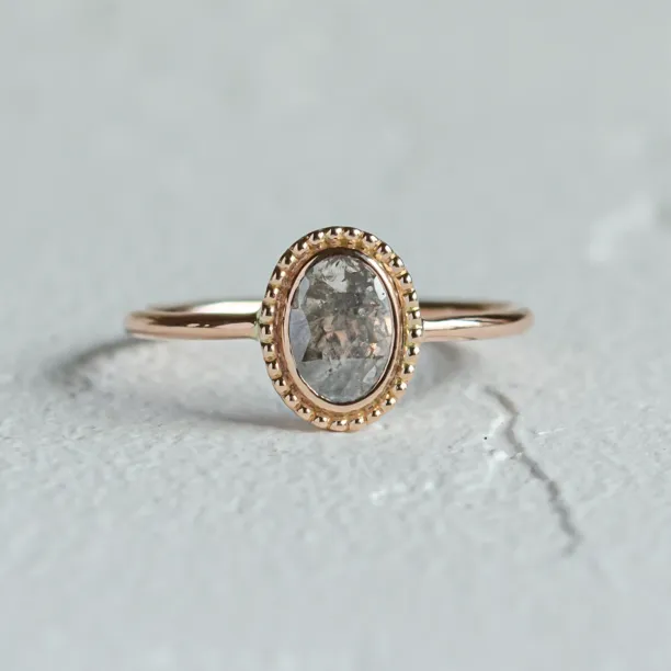 Gold vintage ring with salt and pepper diamond PHILIPPE Image