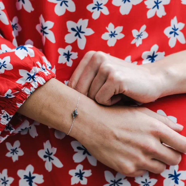 Gold bracelet with kite rutilated quartz POLLIS Image