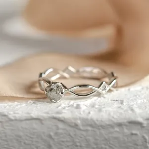 Entwined ring with salt and pepper diamond QUEENZ Thumbnail