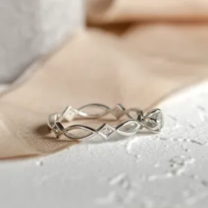 Entwined ring with salt and pepper diamond QUEENZ Thumbnail