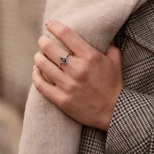 Cluster ring with salt'n'pepper diamond DOMO Thumbnail