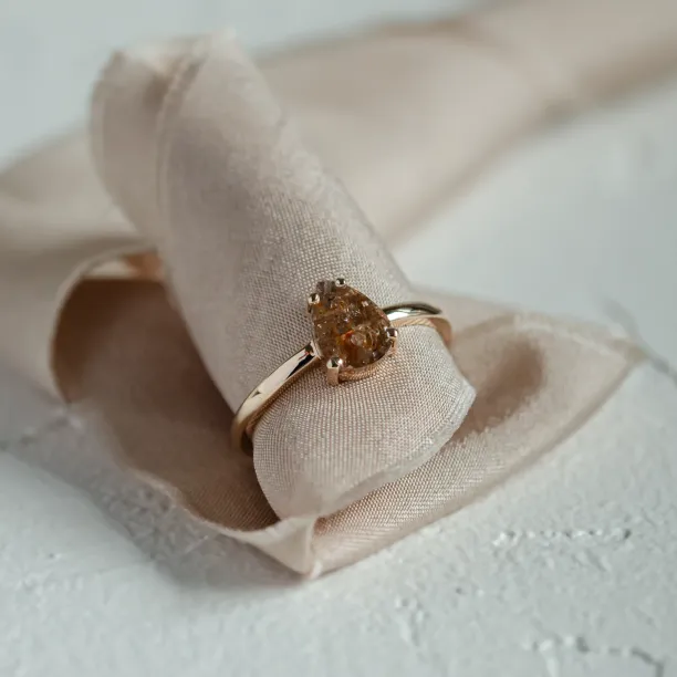 Gold ring with pear salt and pepper diamond BERTO Image