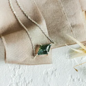 Gold bracelet with kite moss agate AVARI Thumbnail