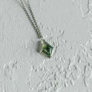 Gold necklace with kite moss agate QUENDI Thumbnail