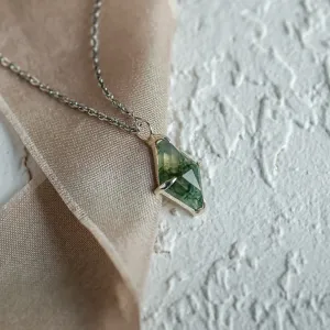 Gold necklace with kite moss agate QUENDI Thumbnail