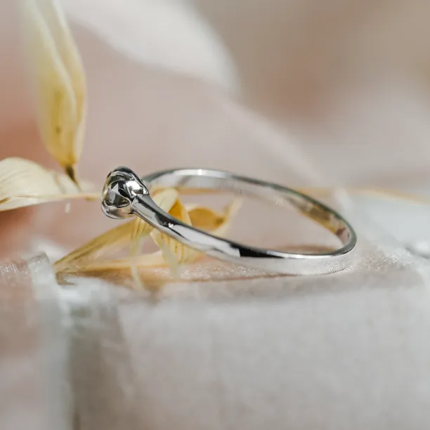 Soliter engagement ring with salt'n'pepper diamond GOTTARDO Image