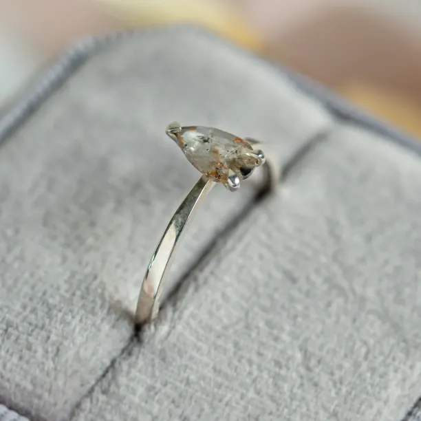 Pear salt'n'pepper diamond ring CARMELO Image