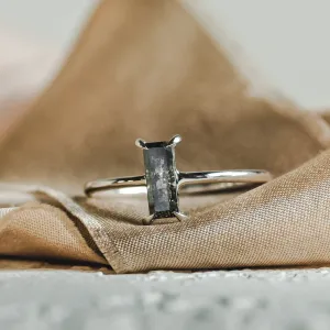 Art deco styled ring with salt'n'pepper diamond ERMANNO Thumbnail