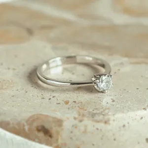Classic engagement ring with lab-grown diamond STAMO Thumbnail