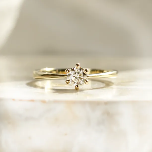 Classic engagement ring with lab-grown diamond STAMO Image
