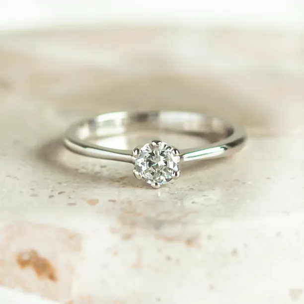 Classic engagement ring with lab-grown diamond STAMO Image
