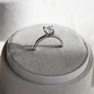 Elegant engagement ring with 0.5ct lab-grown diamond VEITAS Thumbnail