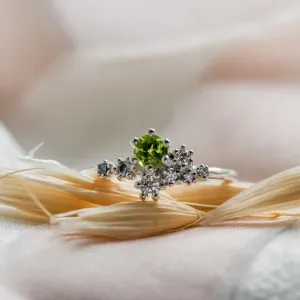 Cluster ring with peridot and diamonds GOOSEBERRY Thumbnail