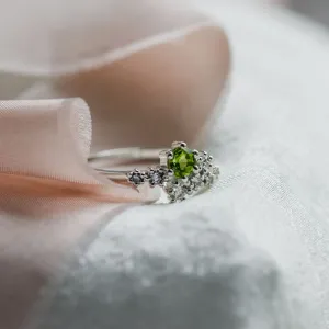 Cluster ring with peridot and diamonds GOOSEBERRY Thumbnail