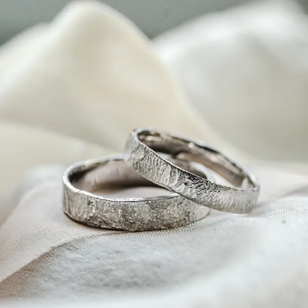 Unusual wedding bands with moon surface LUNE Image