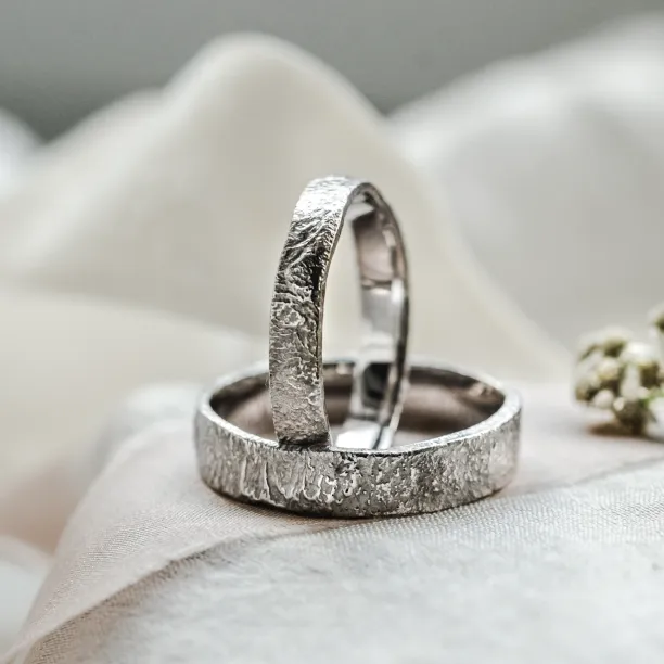 Unusual wedding bands with moon surface LUNE Image