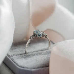 Cluster ring with aquamarines and diamonds GLACIER Thumbnail