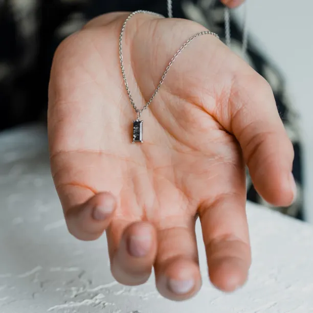 Gold necklace with baguette salt'n'pepper diamond PARIS Image