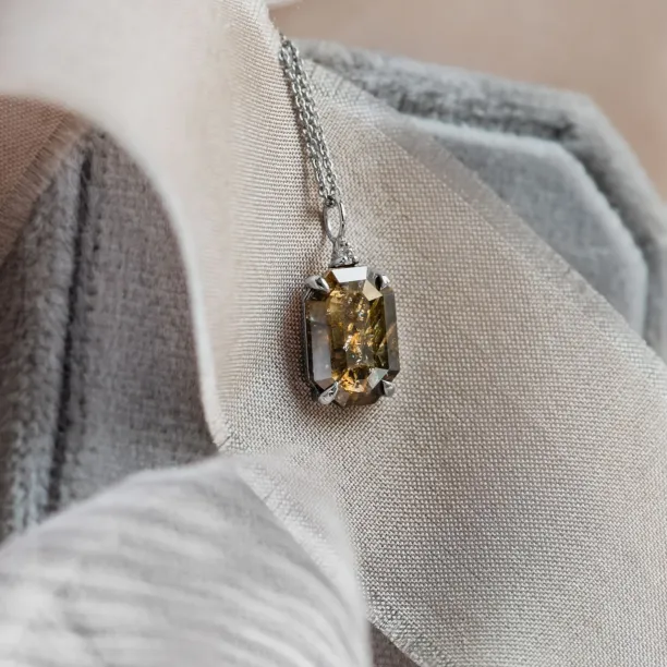 Gold necklace with diamond salt and pepper CATHERINE Image