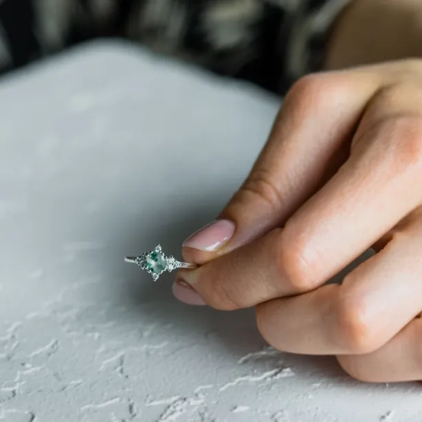 Moss agate in gold ring with diamonds ALBEROBELLO Image