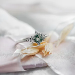 Moss agate in gold ring with diamonds ALBEROBELLO Thumbnail