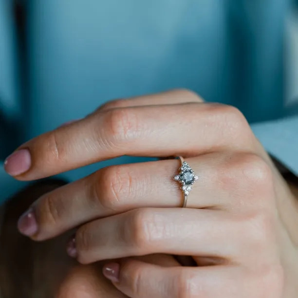 Gold ring with rutilated quartz and diamonds PHOENIX Image