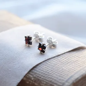 Gold garnet earrings GARNI Thumbnail