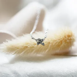 Minimalist necklace in cluster style CLAIRE