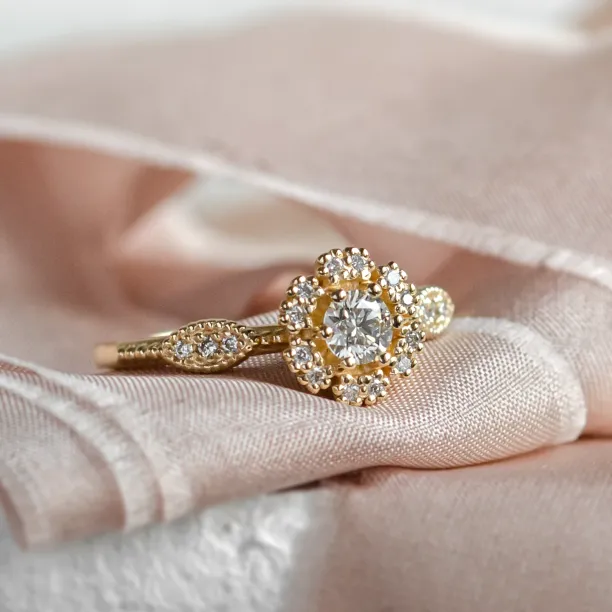 Gold vintage diamond ring CALYPSO Image