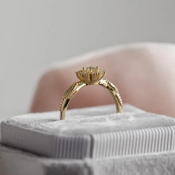 Gold vintage diamond ring CALYPSO Image