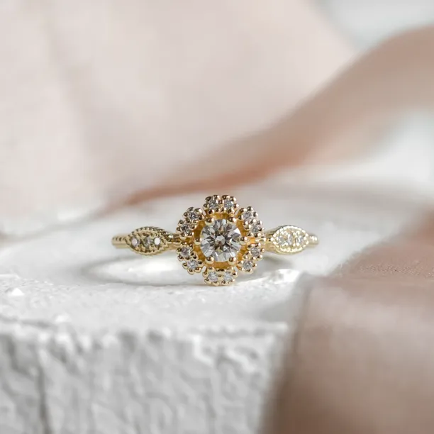 Gold vintage diamond ring CALYPSO Image