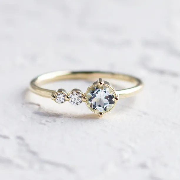 Romantic ring with aquamarine and diamonds AQUA Image