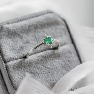 Gold ring with emerald and diamonds EMA Thumbnail